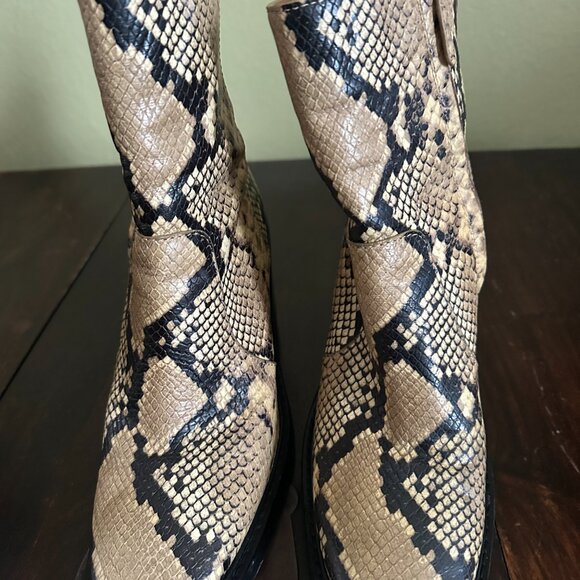 Tory Burch Size 8.5 Snakeskin Boots - Picture 4 of 6